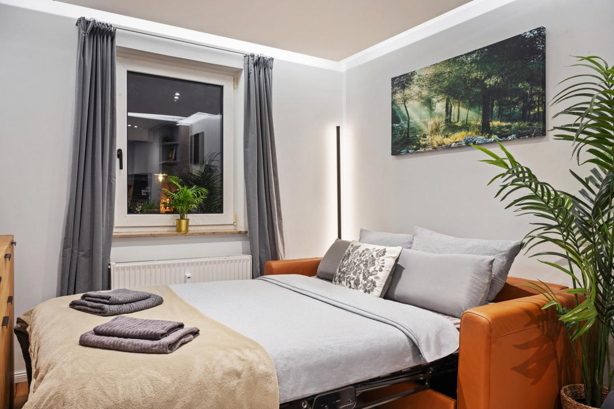 Edler Wohnraum Noble Stadtoase Mit Boxspringbett, Kaffeevollautomat, Lift & Parkplatz Хемніц Екстер'єр фото
